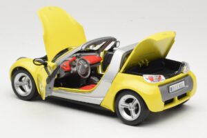 Smart Roadster 452 Giallo Bburago 1:18 34099-M2 Pressofusione — immagine 5 di 8