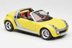 Smart Roadster 452 Giallo Bburago 1:18 34099-M2 Pressofusione — immagine 6 di 8
