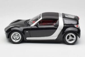 Smart Roadster Blu Scuro Bburago 1:18 34917 Pressofusione — immagine 4 di 8