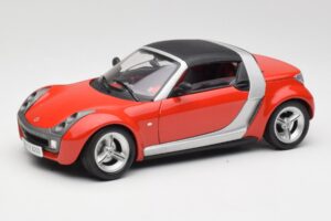 Smart Roadster Rosso Bburago 1:18 34099 Pressofusione