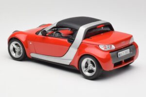 Smart Roadster Rosso Bburago 1:18 34099 Pressofusione — immagine 7 di 8