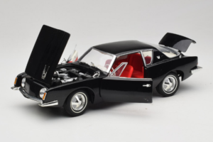 Studebaker Avanti Nero Signature Models 1:18 STUDEBAKER001 Pressofusione — immagine 2 di 8