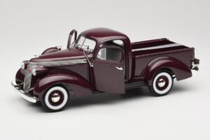Studebaker Coupe Express Pickup Marrone American Mint 1:18 92458-R1 Pressofusione — immagine 2 di 8
