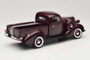 Studebaker Coupe Express Pickup Marrone American Mint 1:18 92458-R1 Pressofusione — immagine 3 di 8