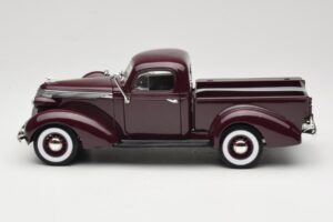 Studebaker Coupe Express Pickup Marrone American Mint 1:18 92458-R1 Pressofusione — immagine 4 di 8
