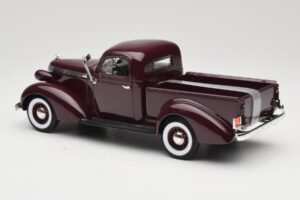 Studebaker Coupe Express Pickup Marrone American Mint 1:18 92458-R1 Pressofusione — immagine 7 di 8