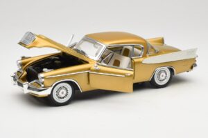 Studebaker Golden Hawk Anson 1:18 30384 Pressofusione — immagine 2 di 8