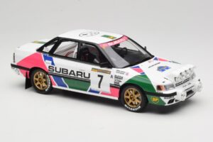 Subaru Legacy RS BC5 Group A #7 C. McRae / D. Ringer Rally Sweden 1992 Otto 1:18 OT1158 Resina — immagine 4 di 6