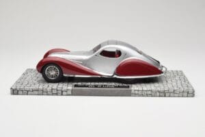 Talbot-Lago T150 C-SS Coupe Argento Rosso Minichamps 1:18 107117121 Resina — immagine 3 di 6
