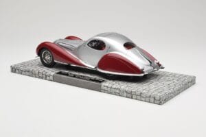 Talbot-Lago T150 C-SS Coupe Argento Rosso Minichamps 1:18 107117121 Resina — immagine 5 di 6