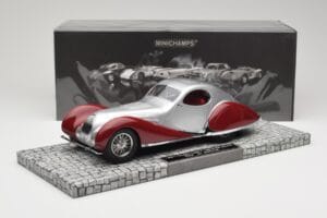 Talbot-Lago T150 C-SS Coupe Argento Rosso Minichamps 1:18 107117121 Resina — immagine 6 di 6