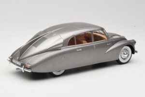 Tatra 87 Grigio MCG 1:18 MCG18068 Pressofusione — immagine 2 di 6