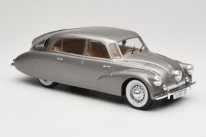Tatra 87 Grigio MCG 1:18 MCG18068 Pressofusione — immagine 4 di 6