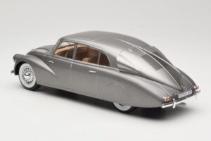 Tatra 87 Grigio MCG 1:18 MCG18068 Pressofusione — immagine 5 di 6