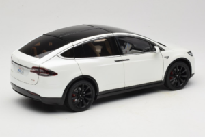 Tesla Model X Bianco OEM 1:18 TESLA001 Pressofusione — immagine 3 di 8