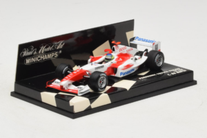 Toyota TF104 Panasonic #16 C. da Matta Panasonic Toyota Racing 2004 Minichamps 1:43 400040016 Pressofusione — immagine 2 di 5