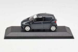 Toyota Aygo AB10 Grey Metallic Minichamps 1:43 AYGO001 Pressofusione