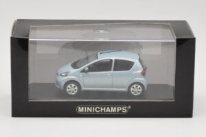 Toyota Aygo Light Blue Metallic Minichamps 1:43 TOYOTA012 Pressofusione — immagine 4 di 4