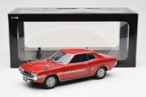 Toyota Celica 1600 GT TA22 Rosso AUTOart 1:18 78783 Pressofusione — immagine 8 di 8