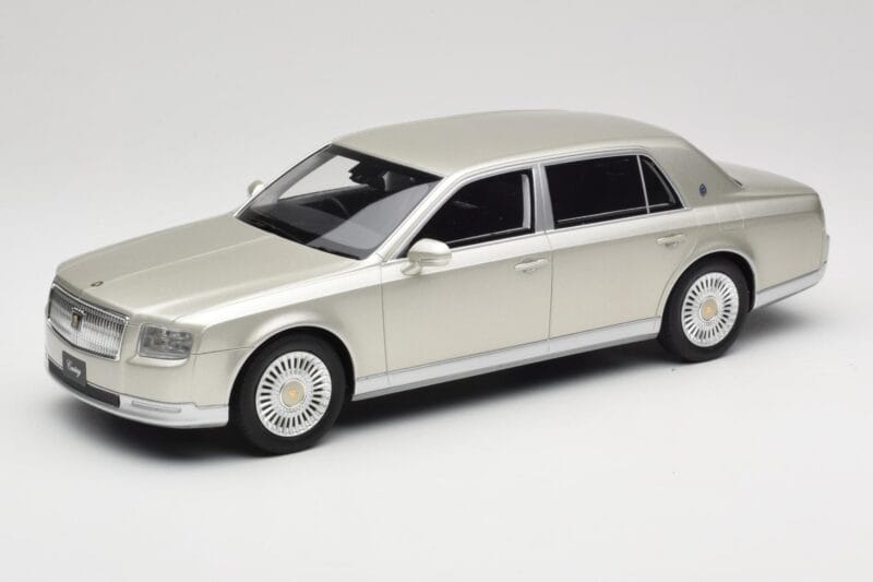 Toyota Century Silver Metallic Kyosho 1:18 KSR18036S Pressofusione