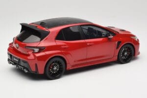 Toyota GR Corolla Circuit Edition E210 Supersonic Red Otto 1:18 OT1072 Resina — immagine 2 di 6