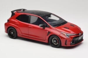 Toyota GR Corolla Circuit Edition E210 Supersonic Red Otto 1:18 OT1072 Resina — immagine 4 di 6