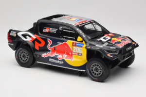 Toyota GR DKR Hilux Evo #206 L. Moraes / A. Monleon Rally Dakar 2024 IXO 1:18 18RMC238A Pressofusione — immagine 4 di 6
