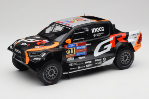 Toyota GR DKR Hilux Evo #211 H. Lategan / B. Cummings Rally Dakar 2025 IXO 1:18 18RMC237 Pressofusione