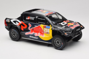 Toyota GR DKR Hilux Evo #216 S. Quintero / D. Zenz Rally Dakar 2024 IXO 1:18 18RMC238B Pressofusione — immagine 4 di 6