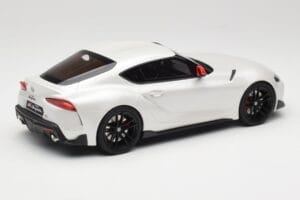 Toyota GR Supra A90 Fuji Speedway Edition White Pearl Metallic GT Spirit 1:18 GT341 Resina — immagine 2 di 6
