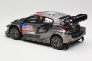 Toyota GR Yaris Rally1 #17 Toyota Gazoo Racing WRT S. Ogier / V. Landais Rally Finland 2024 IXO 1:18 18RMC216 Pressofusione — immagine 5 di 6