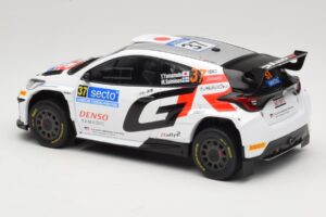 Toyota GR Yaris Rally2 #37 Y. Yamamoto Rally Finland 2024 IXO 1:18 18RMC212A Pressofusione — immagine 5 di 6