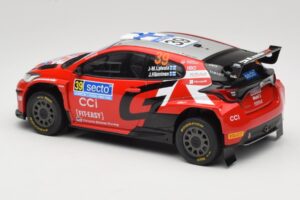 Toyota GR Yaris Rally2 #39 J-M. Latvala / E. Mälkönen Rally Finland 2024 IXO 1:18 18RMC211 Pressofusione — immagine 5 di 6