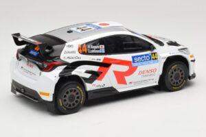 Toyota GR Yaris Rally2 #44 H. Kogure Rally Finland 2024 IXO 1:18 18RMC212B Pressofusione — immagine 2 di 6