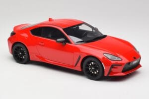 Toyota GR86 ZN8 Ignition Rosso Otto 1:18 OT470 Resina — immagine 4 di 6