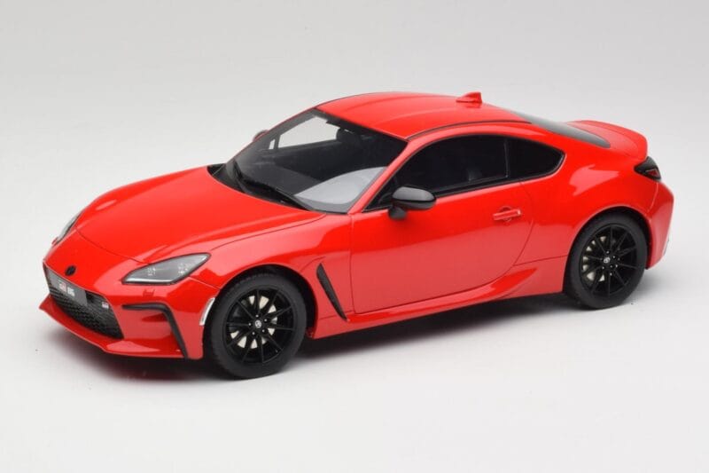 Toyota GR86 ZN8 Ignition Rosso Otto 1:18 OT470 Resina