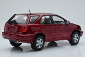 Toyota Harrier Rosso Metallizzato AUTOart 1:18 70035 Pressofusione — immagine 3 di 8