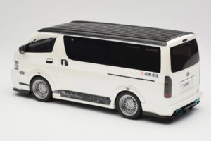 Toyota Hiace Super GL Pearl White Otto 1:18 OT1136 Resina — immagine 5 di 6