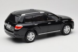 Toyota Highlander XU40 Nero Paudi Model 1:18 2043612-B1 Pressofusione — immagine 3 di 8