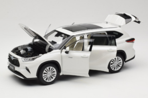 Toyota Highlander XU70 Bianco OEM 1:18 26071-2011 Pressofusione — immagine 2 di 8