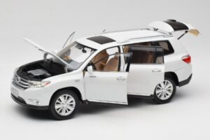 Toyota Highlander XU40 Bianco Paudi Model 1:18 2043612-W1 Pressofusione — immagine 2 di 8