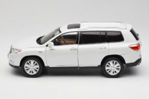 Toyota Highlander XU40 Bianco Paudi Model 1:18 2043612-W1 Pressofusione — immagine 4 di 8