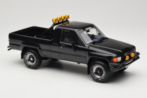 Toyota Hilux N60 SR5 Pickup Nero Otto 1:18 OT481B Resina — immagine 4 di 6