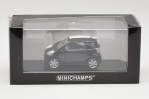 Toyota iQ Nero & Bianco Salone di Ginevra 2009 Minichamps 1:43 400166801 Pressofusione — immagine 4 di 4