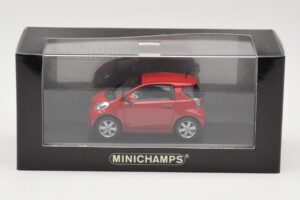 Toyota iQ Rosso Minichamps 1:43 400166800 Pressofusione — immagine 4 di 4