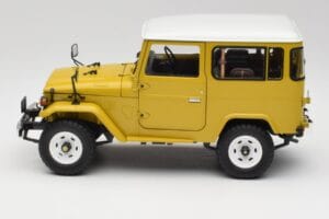 Toyota Land Cruiser FJ40 Giallo Senape Kyosho 1:18 08971Y Pressofusione — immagine 4 di 8