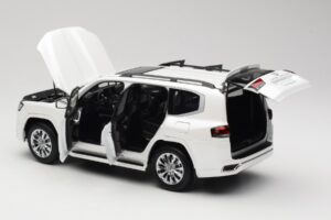 Toyota Land Cruiser J300 ZX Bianco LCD 1:18 LCD18013-ZX-WH Pressofusione — immagine 5 di 8