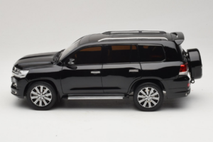 Toyota Land Cruiser LC200 Nero Kengfai 1:18 KF024-13 Pressofusione — immagine 4 di 8