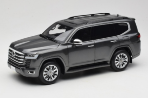 Toyota Land Cruiser LC300 ZX Grigio LCD 1:18 LCD18013-ZX-GR Pressofusione