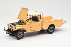 Toyota Land Cruiser Pickup Beige Kyosho 1:18 08958BE Pressofusione — immagine 2 di 8